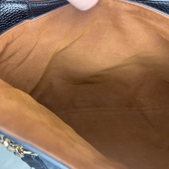 Seven Days Vegan Black Leather Shoulder Bag with Gold Chain - Picture 11 of 14